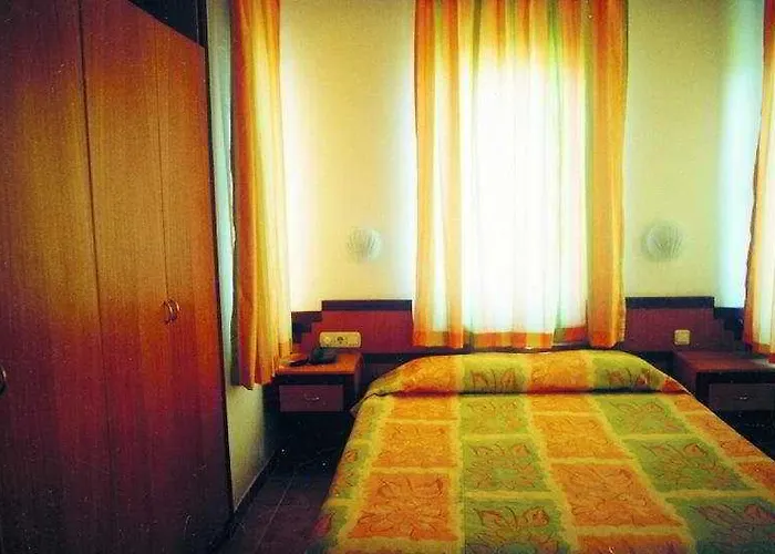 Begonville 4* Side
