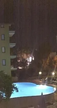 Aparthotel Begonville Side