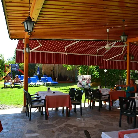 Aparthotel Begonville Side