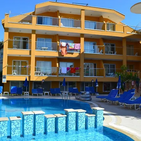 Lägenhetshotell Begonville 3*