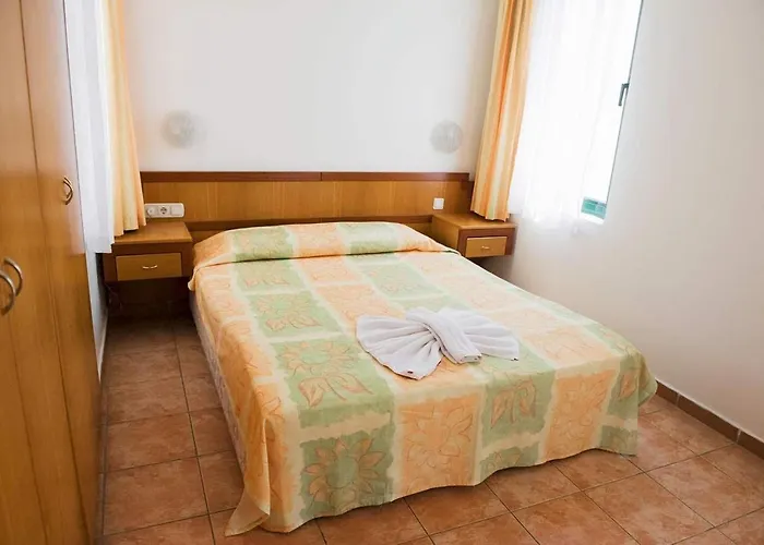 Begonville 4* Side